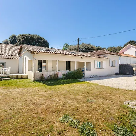 Holiday home Sejour Agreable Entre Foret Et *